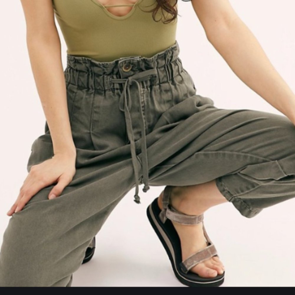 Free People Pleated Trouser - Army Green